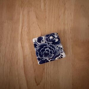Compact Mirror with blue florals